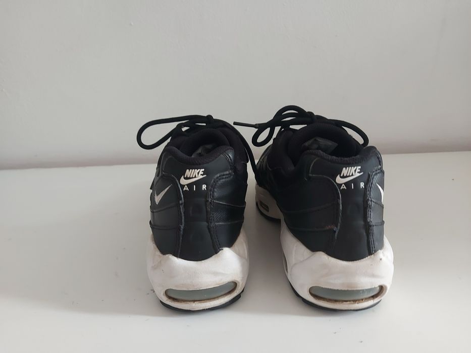 Nike Air max 95 , 40 номер стелка 25см.Реално 39