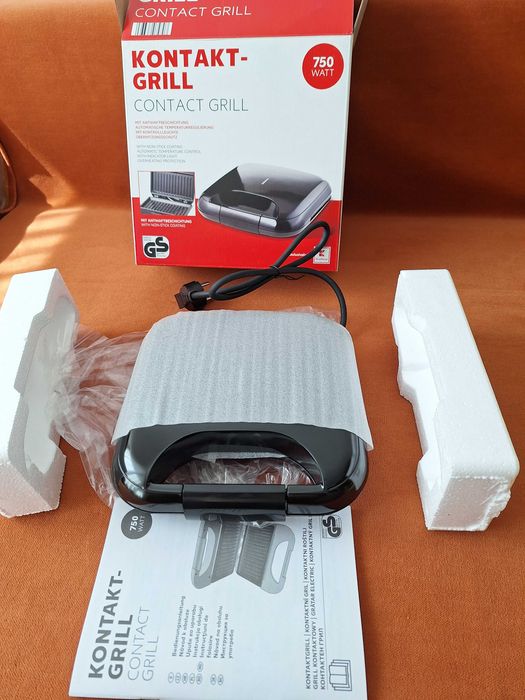 Gratar GRILL electric, putere 750 W, strat anti adherent