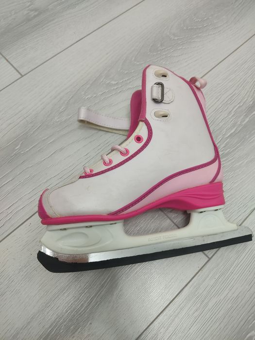 Продам коньки 33 размера!