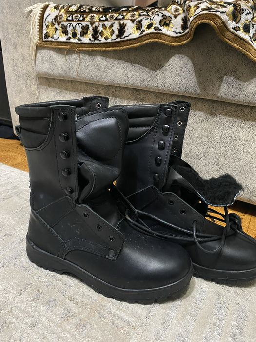 Продам Берцы зимние