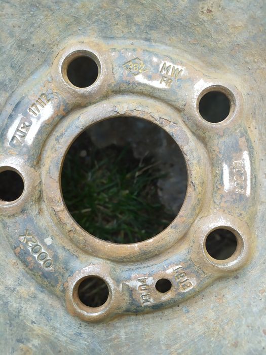 Джанта с гума Мишелин 7Jx17H2 ET50