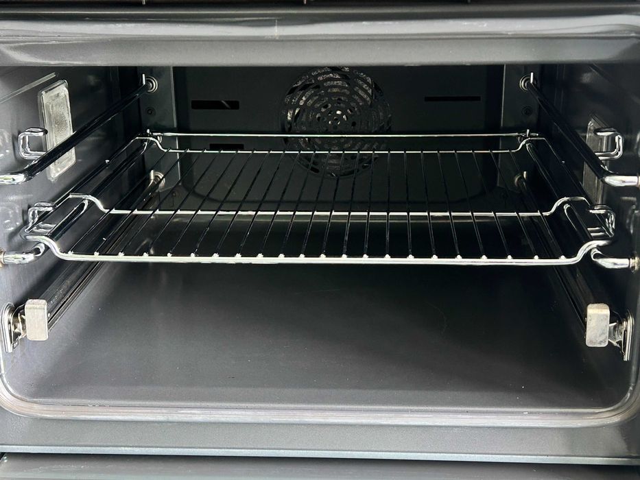 Фурна за вграждане Neff Mega SH4624N Slide&Hide - с прибираща се врата