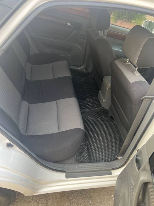 Assalomu aleykum Lassetti 2009 kraska orqa kriloda petno bor