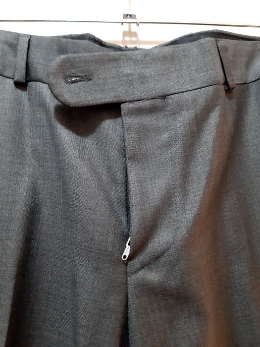 Официален мъжки костюм