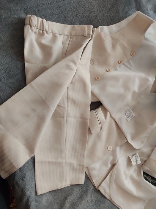 Продаю тройку для мальчика