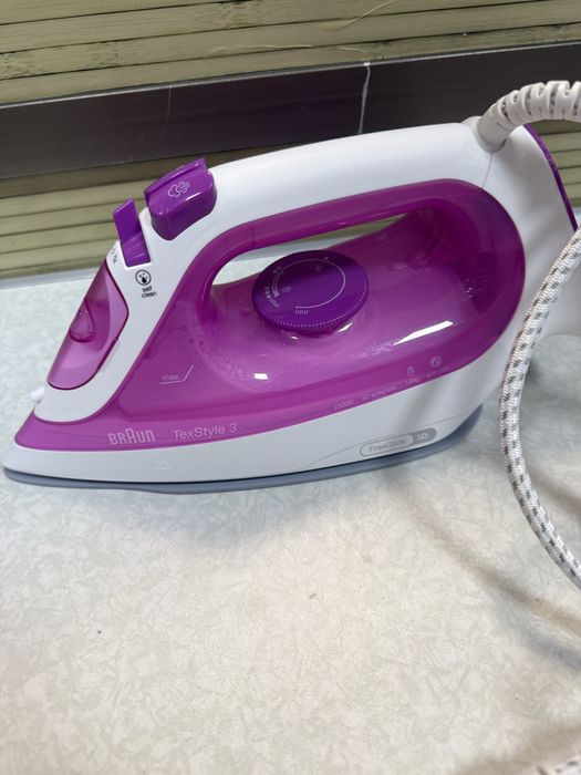 Парна ютия Braun Texstyle 3