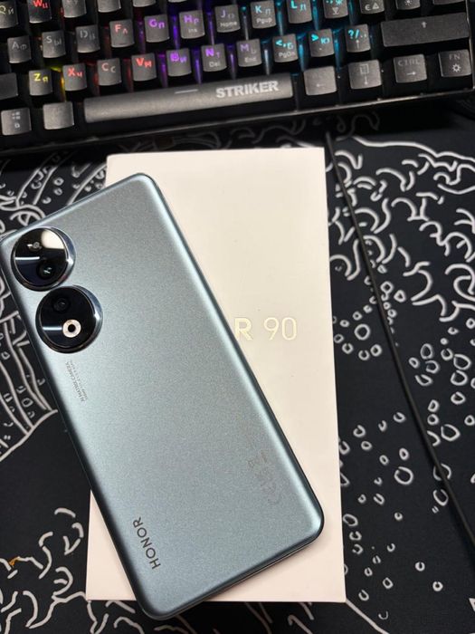 Honor 90 512/8 !