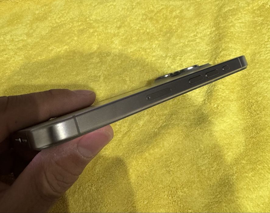 Iphone 15pro EAC 256GB