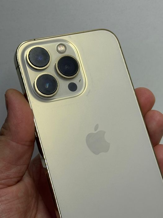 Продам Айфон 13 Про 256г