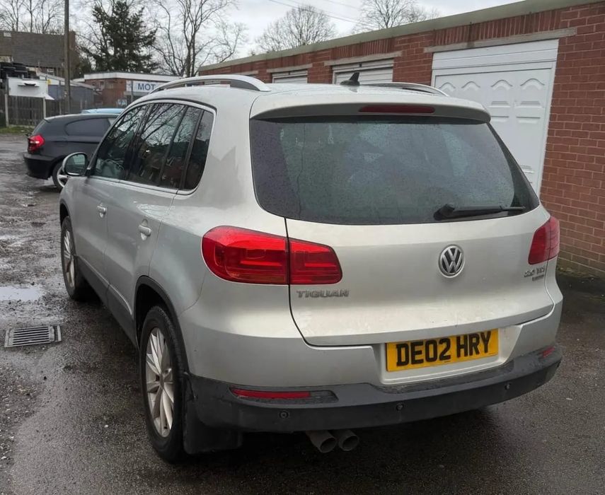 Bara spate VW Tiguan