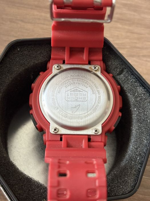 CASIO G-SHOCK GA-110FC Hyper Colors – Оригинален