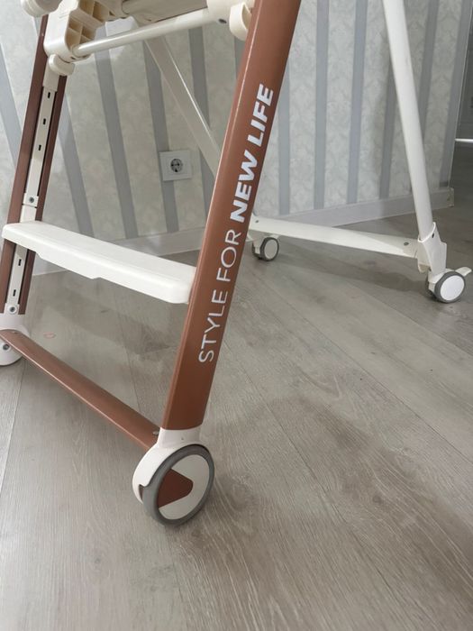 Стул для кормления