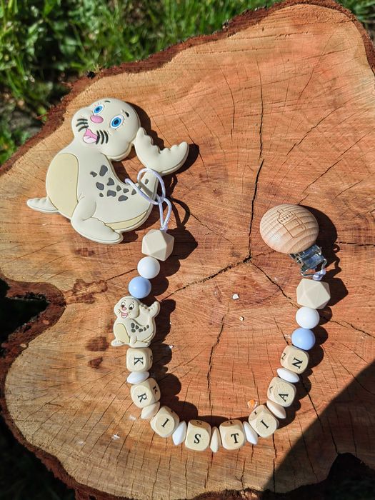 Клипс за биберон с име и гризалка