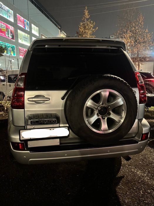 Продам свою Toyota prado 4.0   в отличное  состояние  родная краска  .