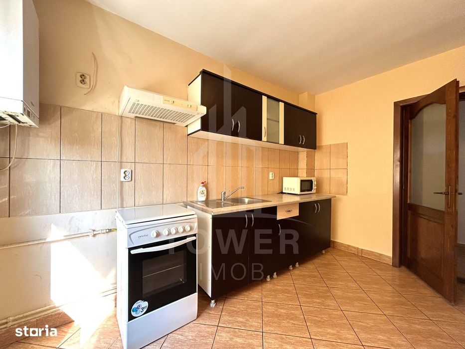 Apartament cu 3 camere, 2 băi și loc de parcare în curte – Turnișor — fotografia 2