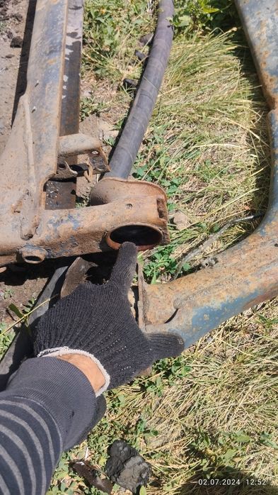 Балка пасат б3 продам