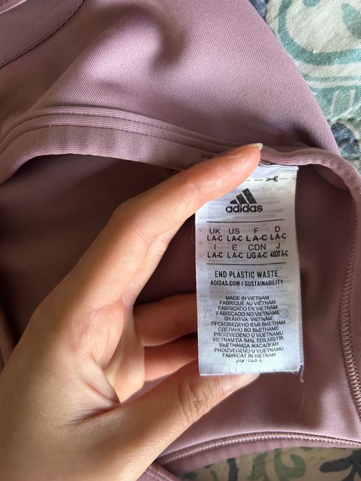 Оригинално спортно бюстие Adidas