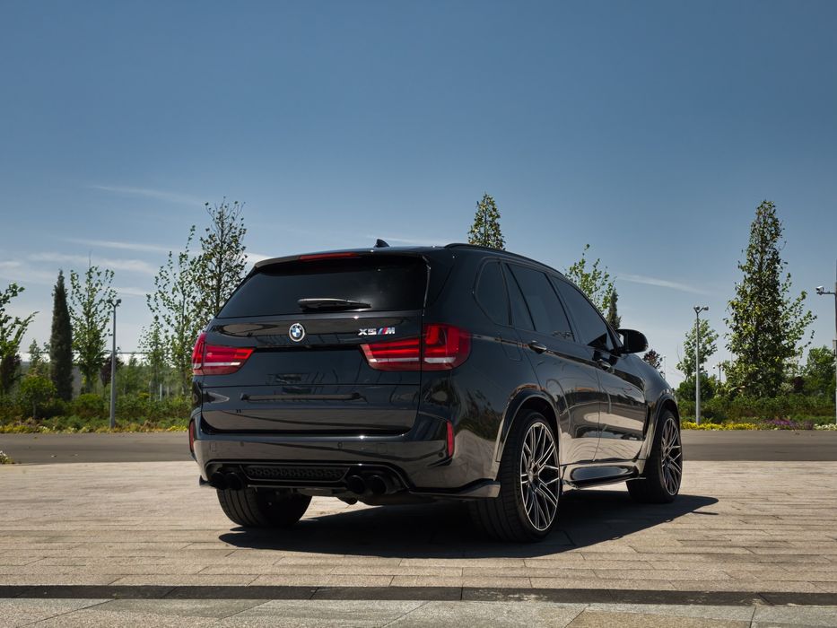 X5M f85 2018 года