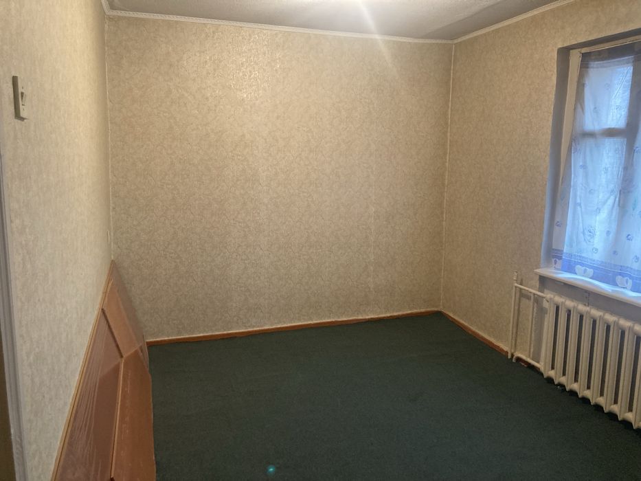 Продам двух комнатную квартиру