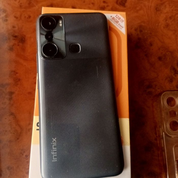 Телефонлар сотилади