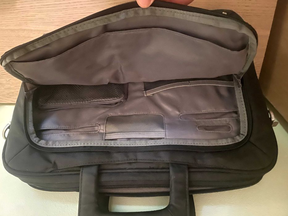 Оригинална чанта за лаптоп Dell  НОВА