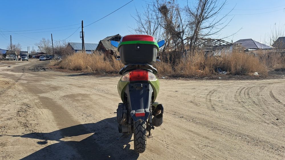 Продам Скутер рейсер кубов 150