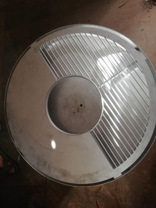 Иноксов парти _грил