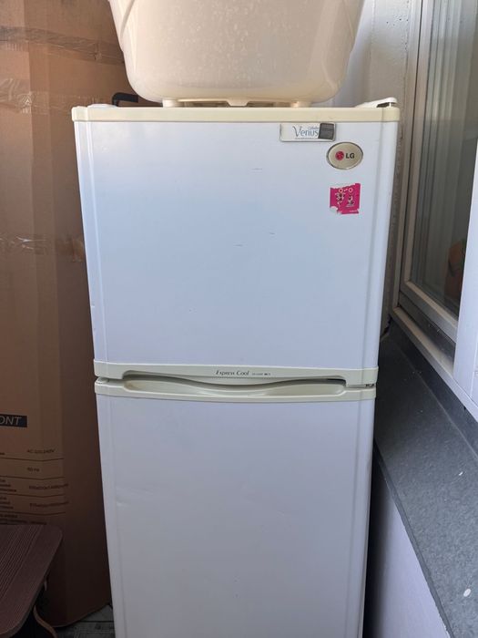 Продам холодильник. Не морозит холодильная камера