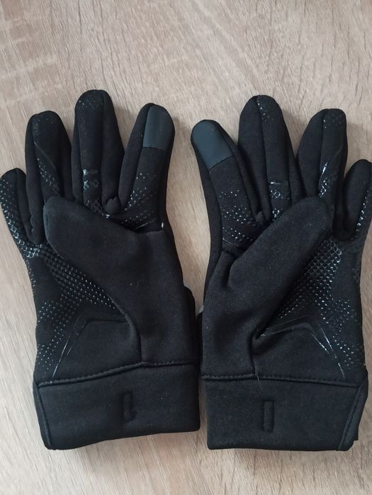 Продам перчатки Joma