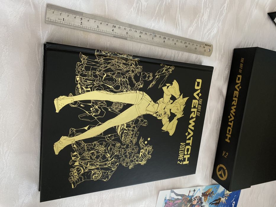Колекционерска книга от видео игра Overwatch лимитирана серия,