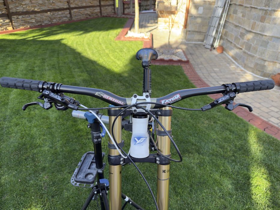 Планински велосипед/колело YT Tues (Mullet setup)