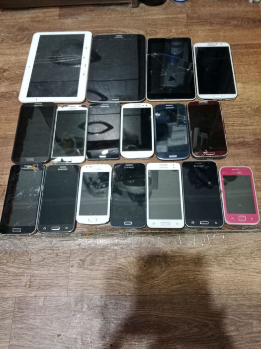 Телефоны на запчасти