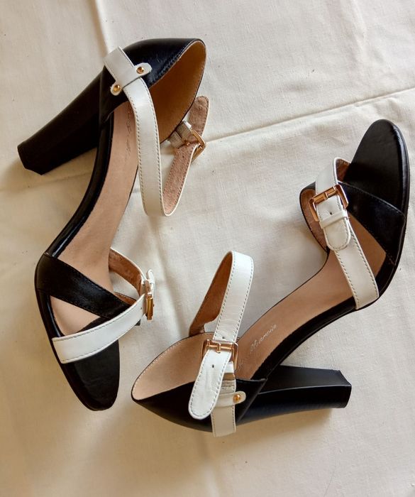 Продам босоножки каблук натуральная кожа