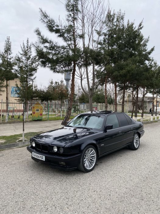 BMW E32 735i  1991 restayling sotiladi srochne