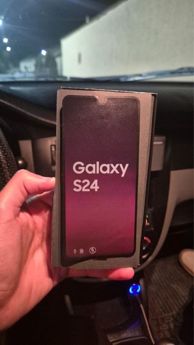 Самсунг с 24 ,128 гб