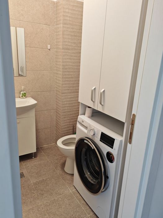 Închiriez studiou 2 camere