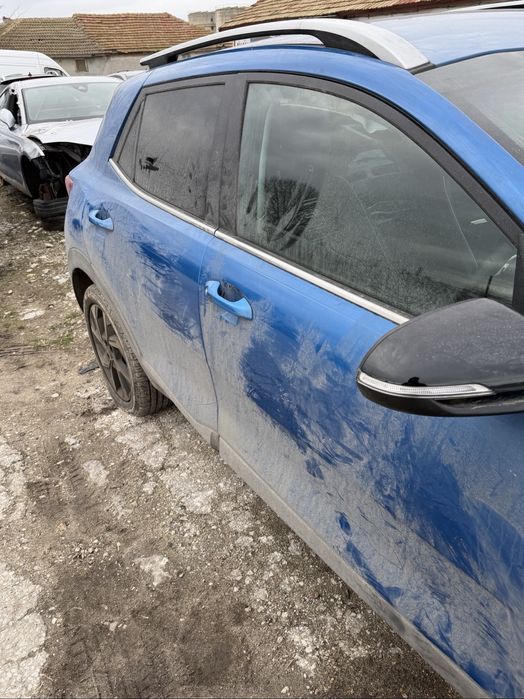 На части Kia Stonic 1.0t gdi 48v gt-Line hybrid 2025год