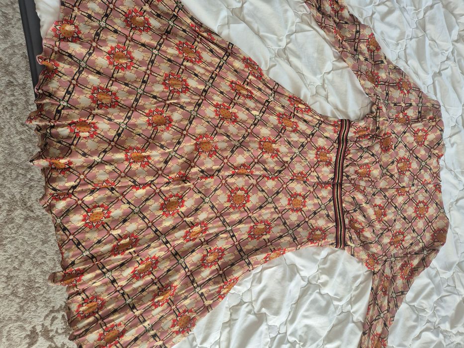 Rochie nissa într-o stare foarte bună