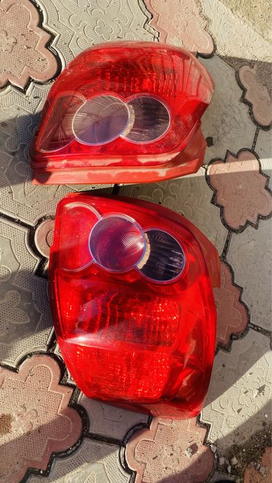 Фонарь Тойота Аурис