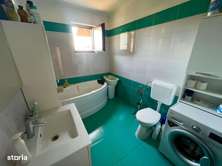 Casa parter 3 camere, garaj si anexa