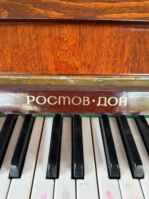 Продается пианино