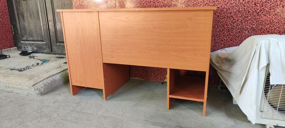 Компютерный стол в хорошем состоянии Бакувват стол