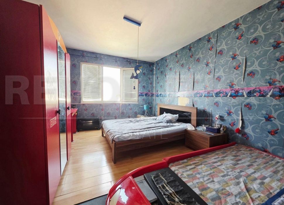 Продава се Тристаен апартамент в София, Люлин 10 - 79 кв.м за 2089 €/кв.м - Снимка #3