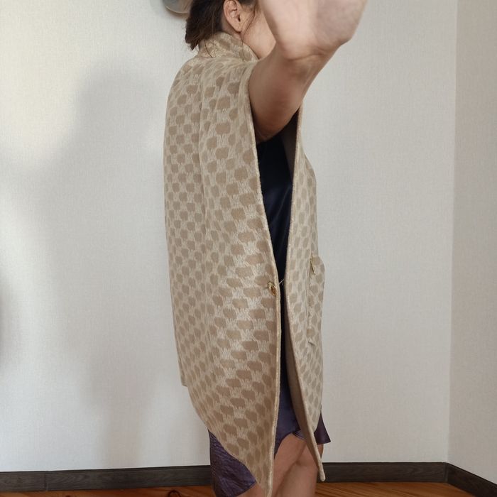 Продам пальто-пончо