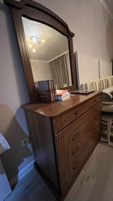 Спальный гарнитур