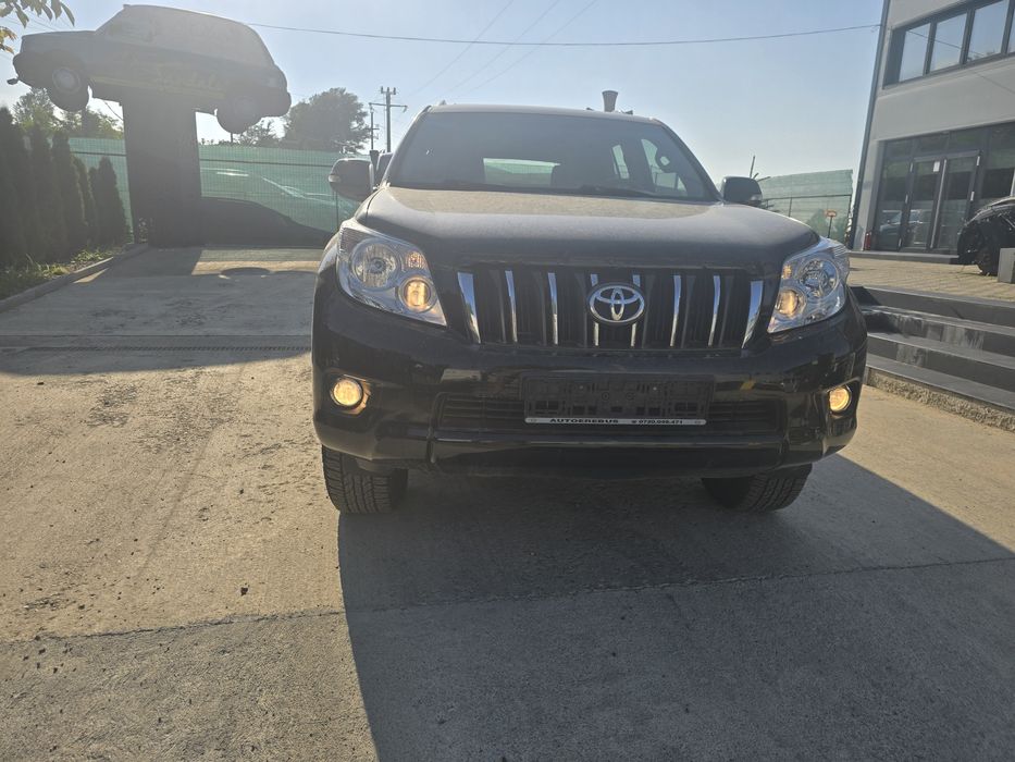 Dezmembrez Toyota Land Cruiser J150 2.7 benzina 2TR-FE 120KW an 2012