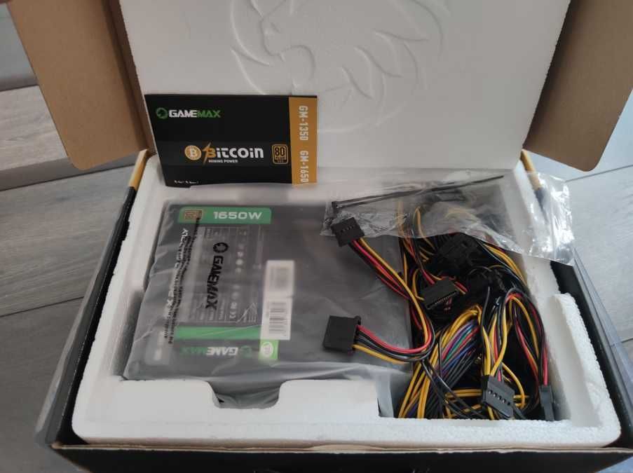Блок питания GAMEMAX 1650W