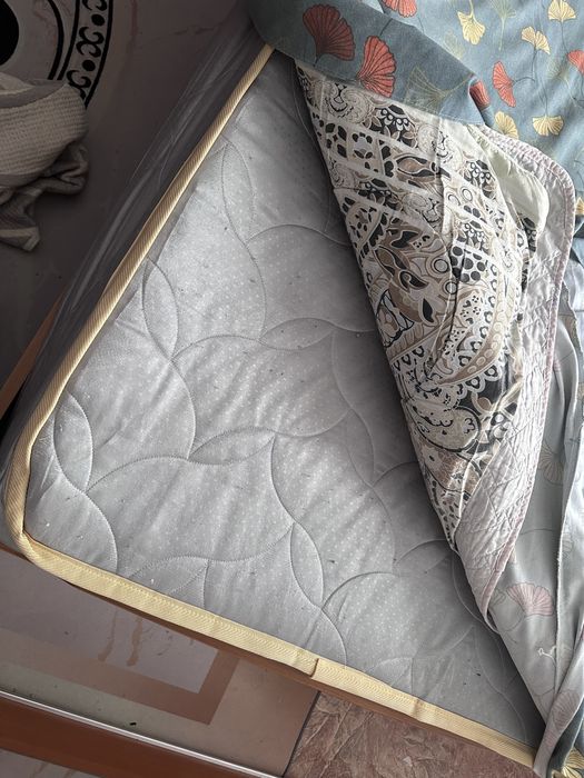 Двухспальный кровать