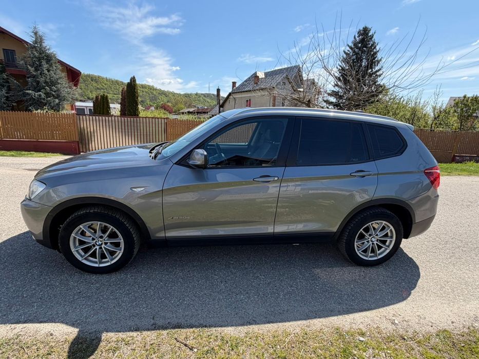 BMW X3 F25 2.0d 184cp Xdrive automat trapă eficient dinamic camera 360