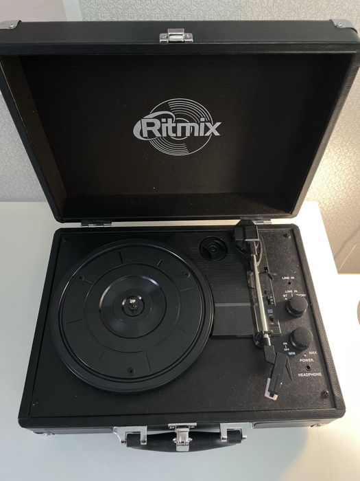 Виниловый проигрыватель Ritmix